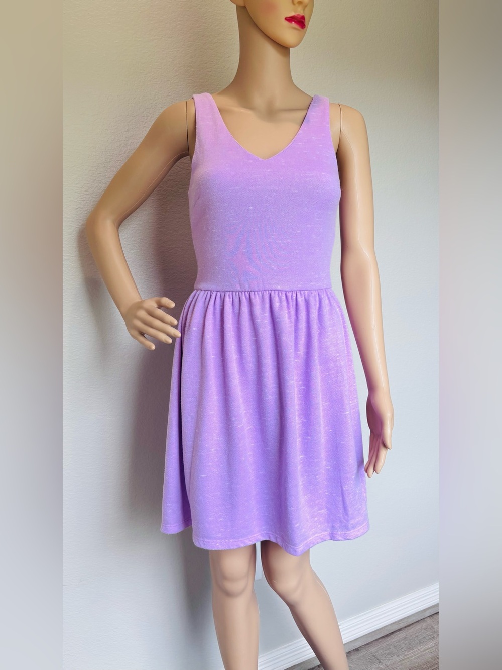 Everly Lavender Sleeveless V‑Neck Women Dress Lined NWOT - Picture 2 of 13